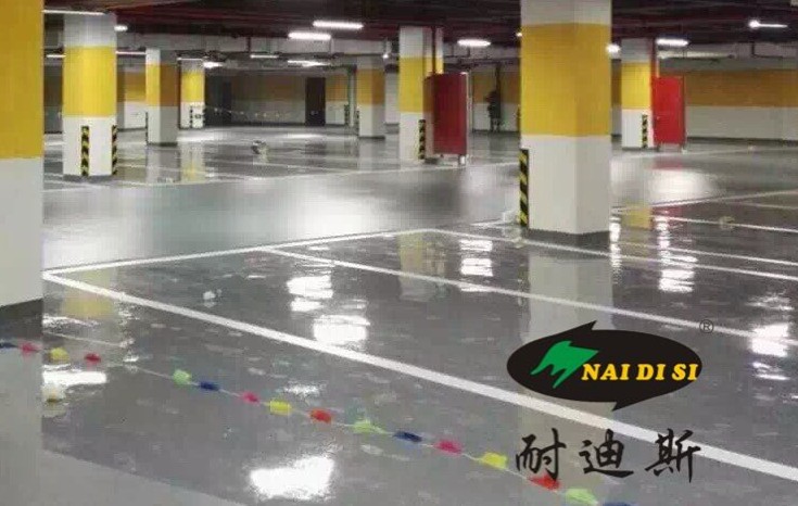 江西南昌麓湖酒店地下停車場環(huán)氧微珠防滑地坪工程